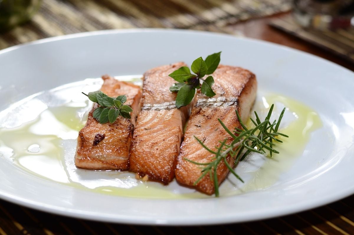 Métodos de preparación del pescado: técnicas tradicionales frente a modernas