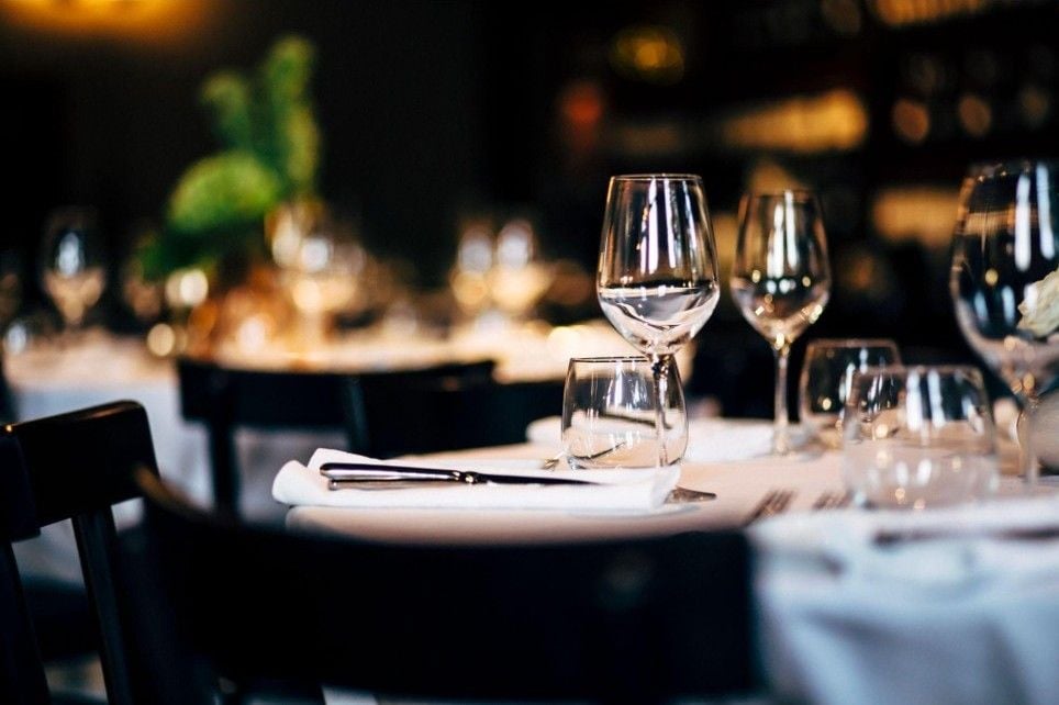 Soluciones higiénicas en la industria de la restauración - bolsas para cubiertos a simple vista