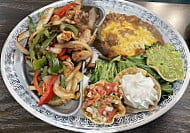 Rodrigo’s Mexican Grill food