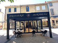 Cafe Le Mirabeau inside