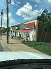 Smokin' Eddies Bbq outside