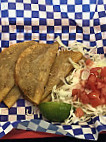 Taqueria La Victoria food