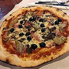 Pizzeria La Piana food