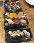 Tokyo Oysy Sushi inside