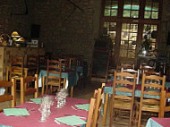 Auberge la Batteuse inside