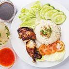 Hainan Chicken Thai Long food