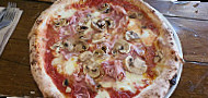 Can Pizza Vilanova I La Geltrú food