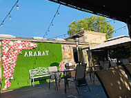 Ararat Lounge Cafe inside