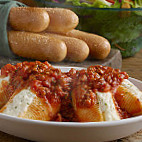 Olive Garden Thornton food