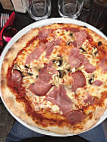 Pizzeria Donatello food