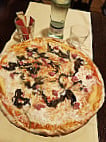 Isola Della Pizza food