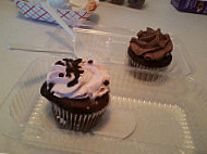 Mmmm Delicious Cupcakes food