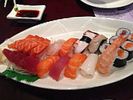 Mangetsu Sushi food
