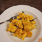 Osteria Del Tortellino food