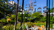 Café Jacques outside