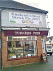 Turner's Pies outside