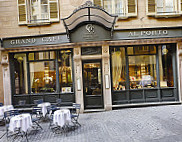 Grand Café al Porto inside