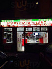 Stars Pizza Milano outside