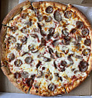 Cuzins Pizza food