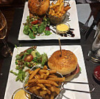 Le French Burger food