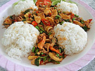 Aroi Phung Teng food