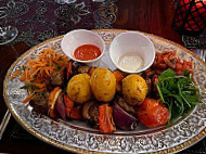 Baroushka food