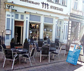 Syrtaki Greek Restaurant inside