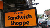 Ye Olde Sandwich Shoppe outside