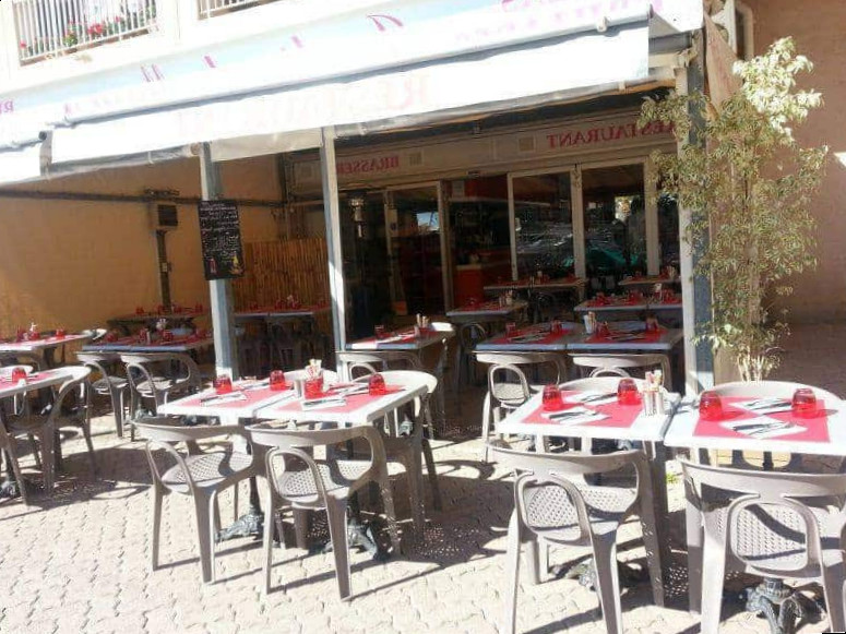 restaurant image