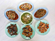 O Wen Ahan Phuenmueang food