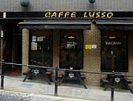 Caffe Lusso outside
