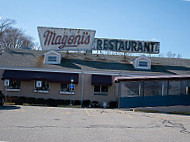 Magoni's Ferry Landing. outside