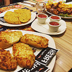 Pizza Hut food