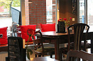 Café Goldig inside