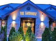 The Taphouse Enniskillen inside