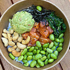 Hakuna Poke Sushiburrito food