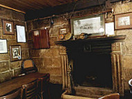 The Settlers Arms Inn inside