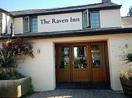 The Raven Inn outside