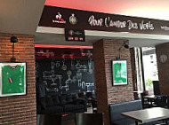 Café Les Jardins inside