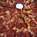 Round Table Pizza food