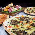 Pikkio Pizzeria Trattoria food