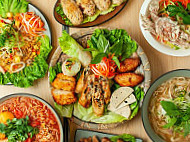 Ha Noi Vietnamese Cuisine (tai Wai) food