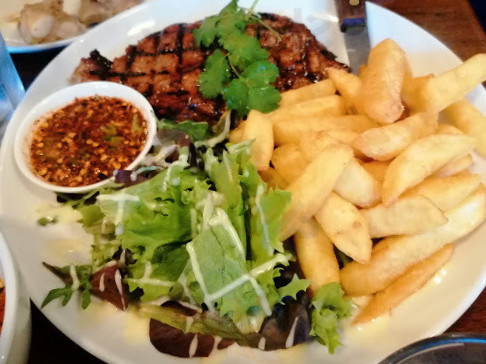 restaurant image