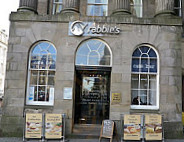 Rabbie's Cafe outside