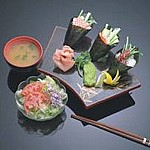 Makimono Sushi Bar & Restaurant- Airport food