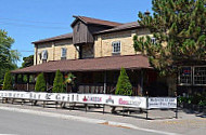 Parkview Creamery Bar and Grill outside