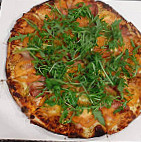 Pizza Pat' De L'aiguillon food