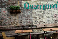 Quarrymans Hotel outside