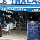 Le Thalassa outside