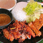 Restoren Ucu Nurafirah food